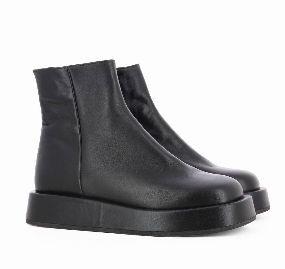 Le Babe BOOTS IN NAPPA NERA Italia
