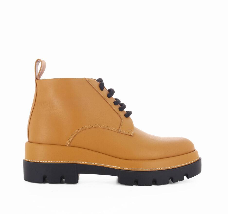 Le Babe POLACCHI N VITELLO COGNAC In Vendita