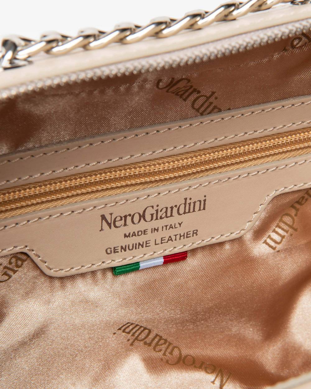 NeroGiardini Art. E443713D Saldi