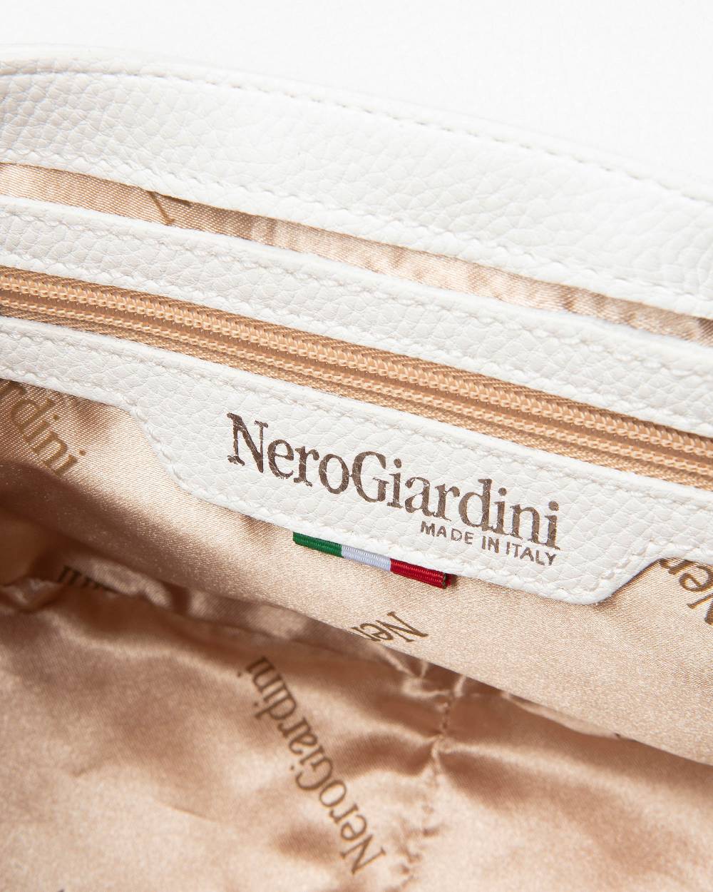 NeroGiardini Art. E443784D Vendita Calda