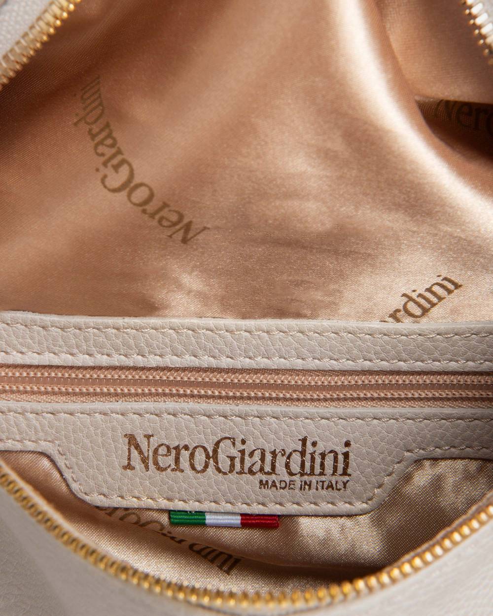NeroGiardini Art. E443782D Vendita Economica