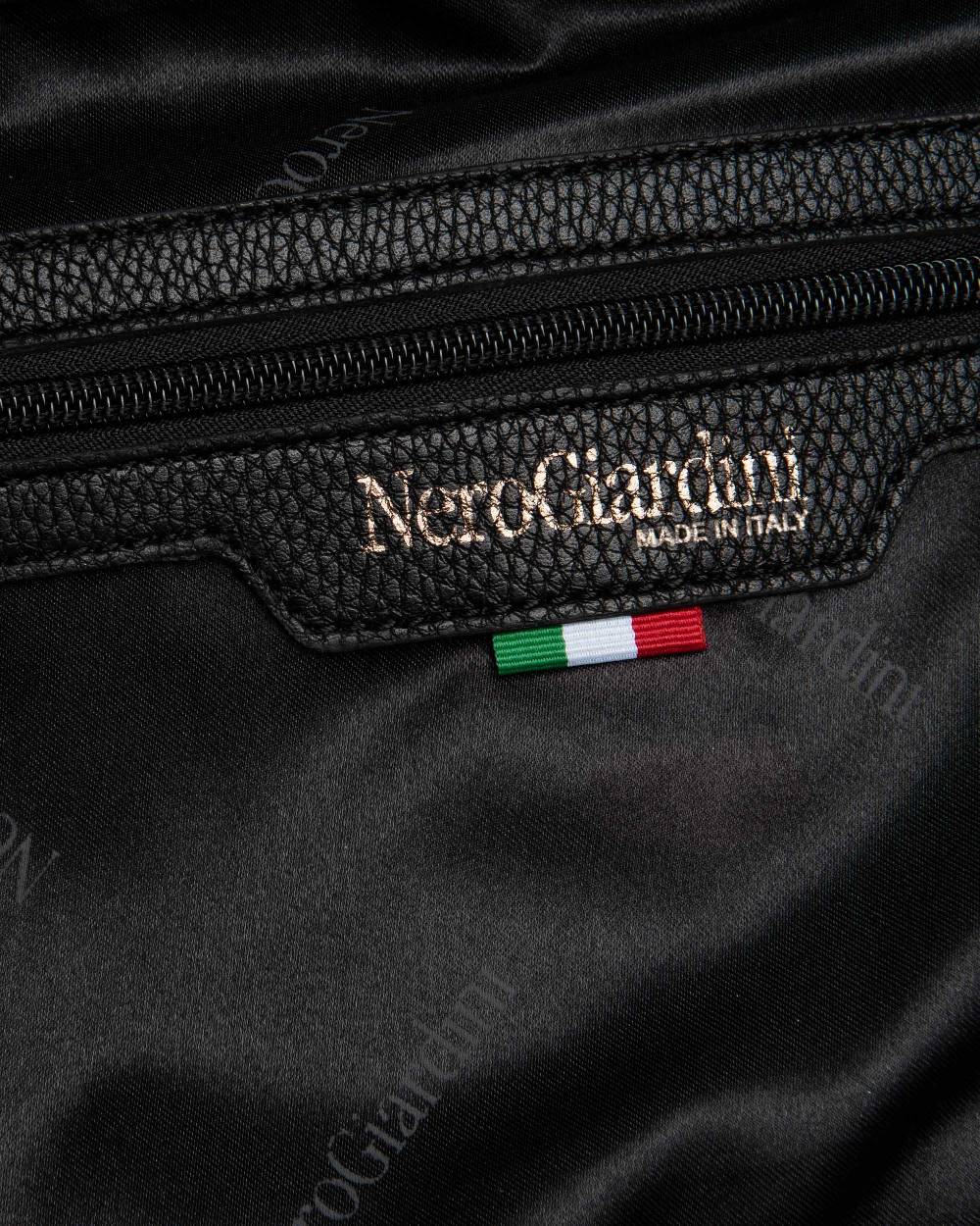 NeroGiardini Art. E242500U Qualità