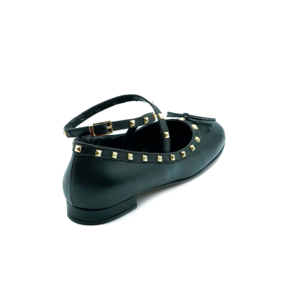 Lea Gu ballerina in nappa, allacciatura frontale alla caviglia con borchie, tacco 10 mm Vendita