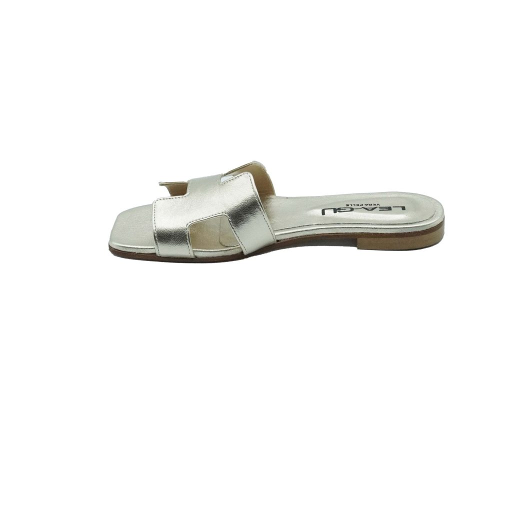 Lea Gu ciabattina in nappa laminata, fascia frontale, punta quadrata, tacco 10mm Consegna Veloce