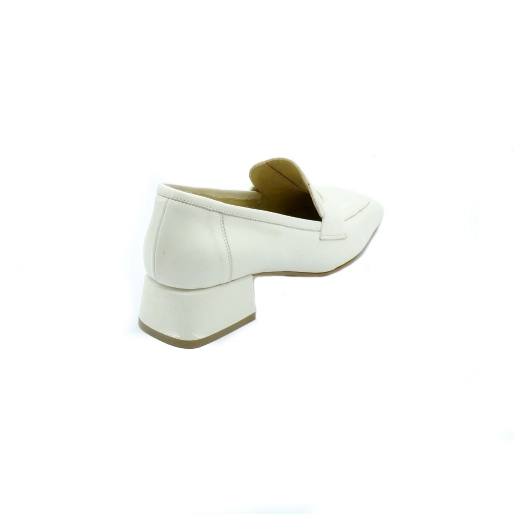 Lea Gu mocassino in nappa, punta quadrata, bocca di leone frontale, tacco 35mm Offerte