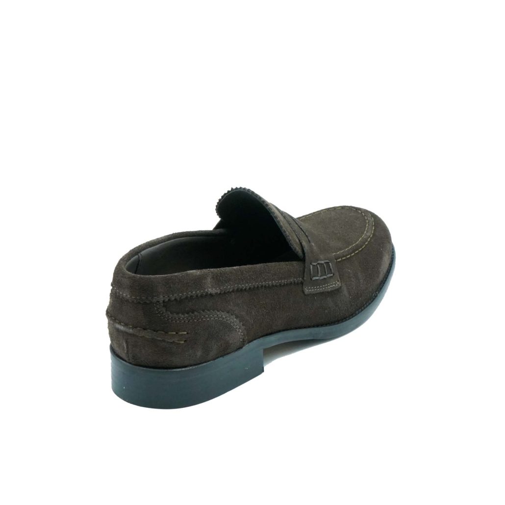 Lea Gu mocassino in camoscio, bocca di leone frontale, tacco 25mm In Vendita