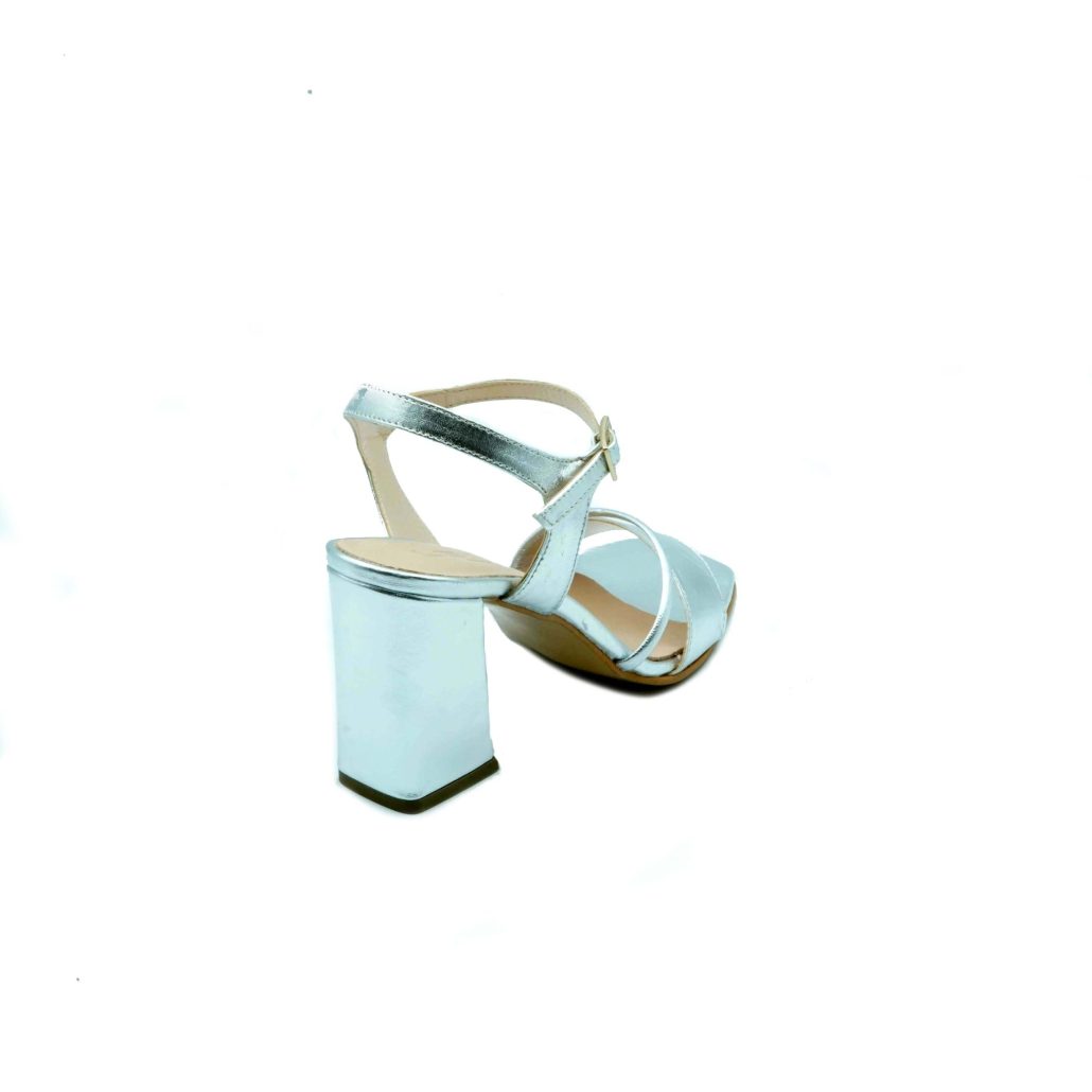 Lea Gu sandalo in nappa, doppia fascia frontale, punta quadrata, chiusura sul collo del piede, tacco ricoperto 80mm Vendita
