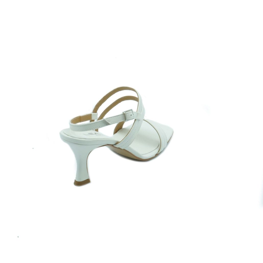Lea Gu sandalo in nappa, doppie fasce frontali, punta quadrata, chiusura posteriore, tacco ricoperto 40mm Spedizione Gratuita
