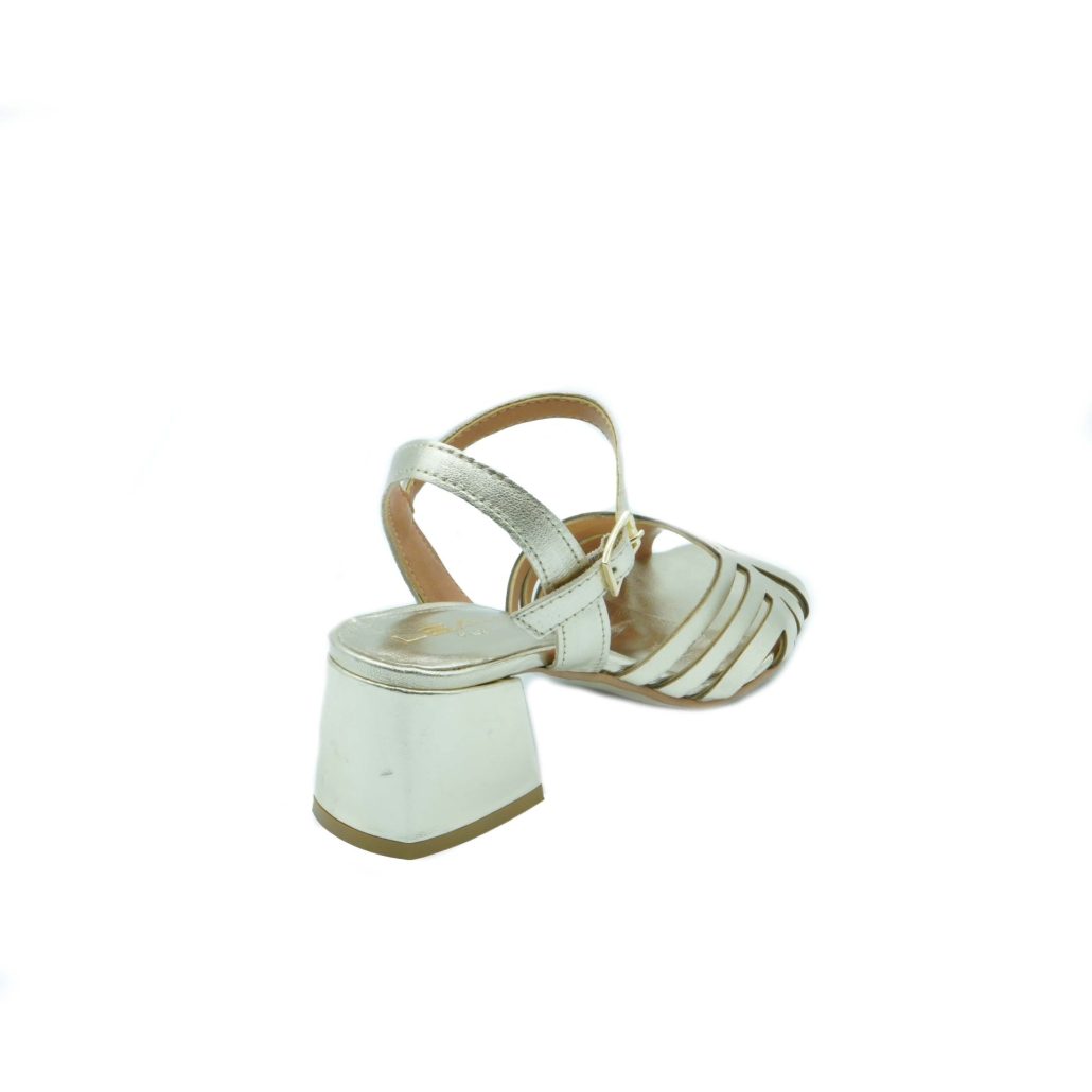 Lea Gu sandalo in nappa laminata, lavorazione a fascie frontali, tacco ricoperto 50 mm 2025