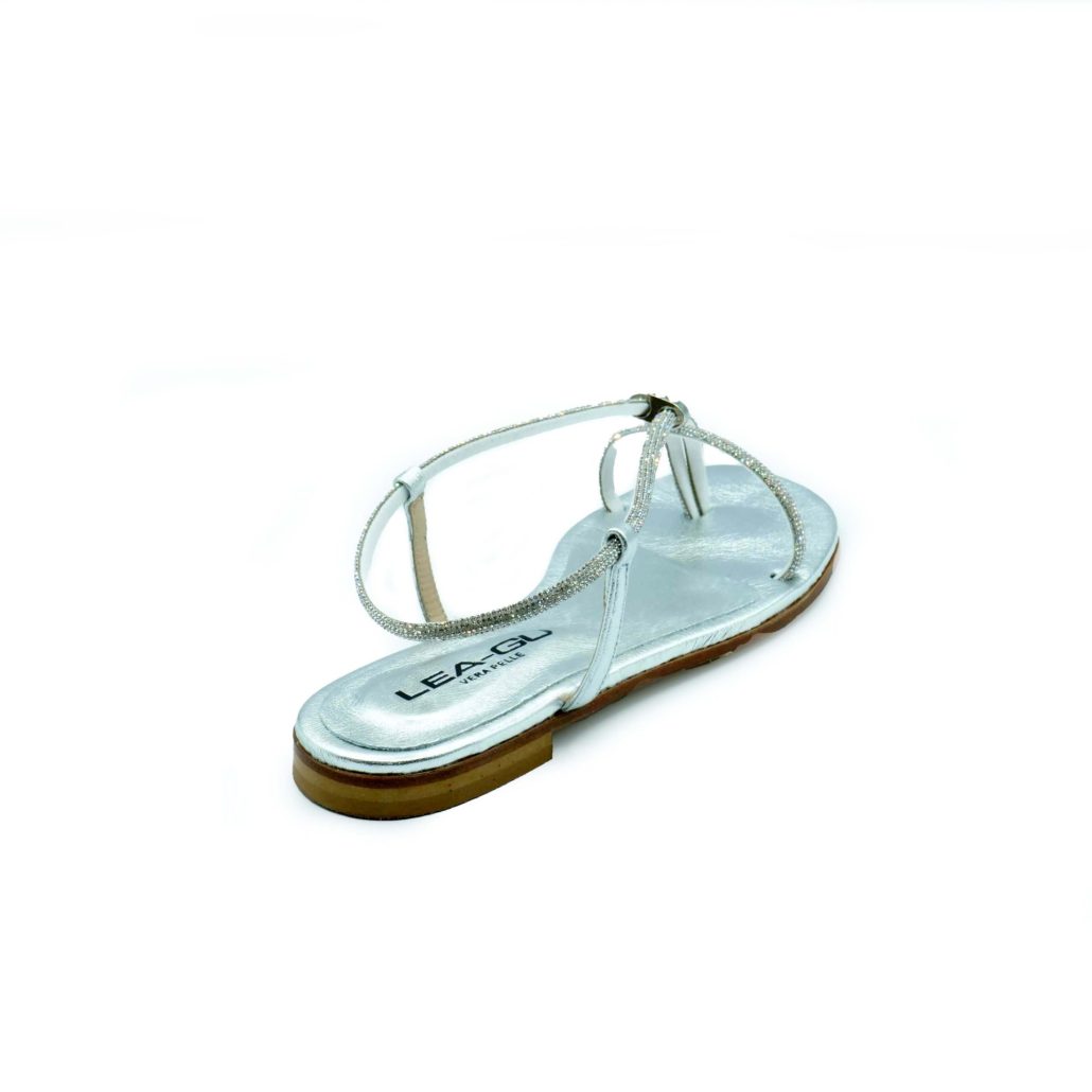 Lea Gu sandalo in nappa laminata, strass frontali, tacco 10mm 2025