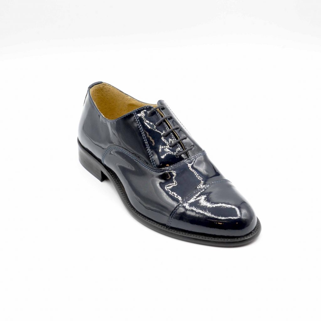 Lea Gu scarpa in vernice allacciatura frontale e taglio in punta, tacco 25 mm Hotsell