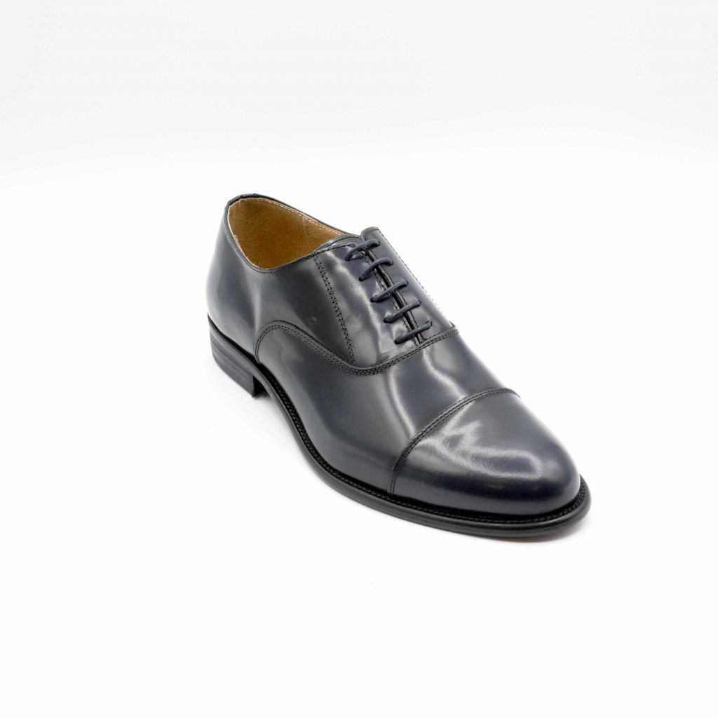 Lea Gu scarpa in vitello abrasivato con allacciatura frontale e taglio in punta, tacco 25 mm Vendita Economica