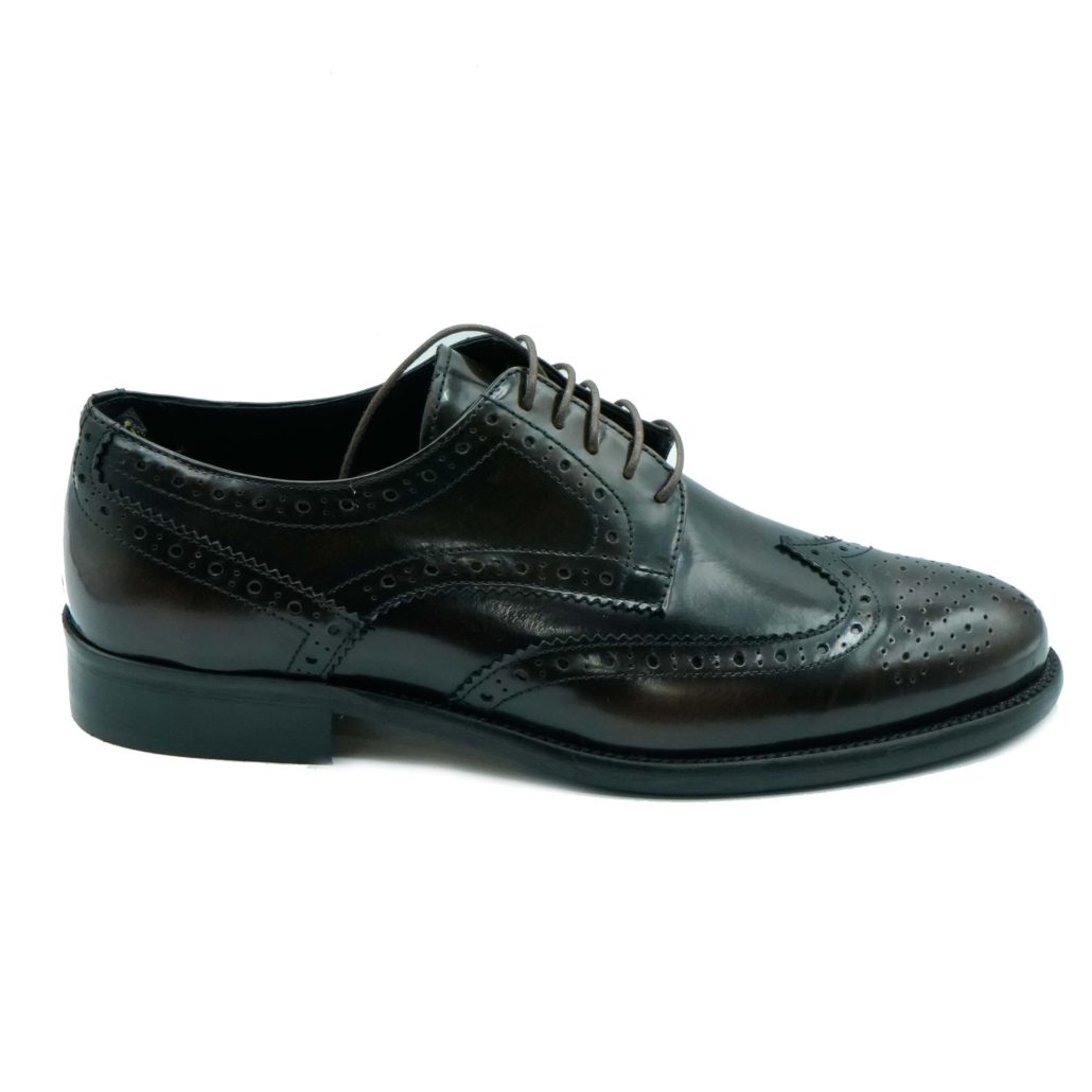 Lea Gu scarpa in vitello abrasivato, allacciatura frontale, lavorazione in punta, tacco 25mm I Più Venduti