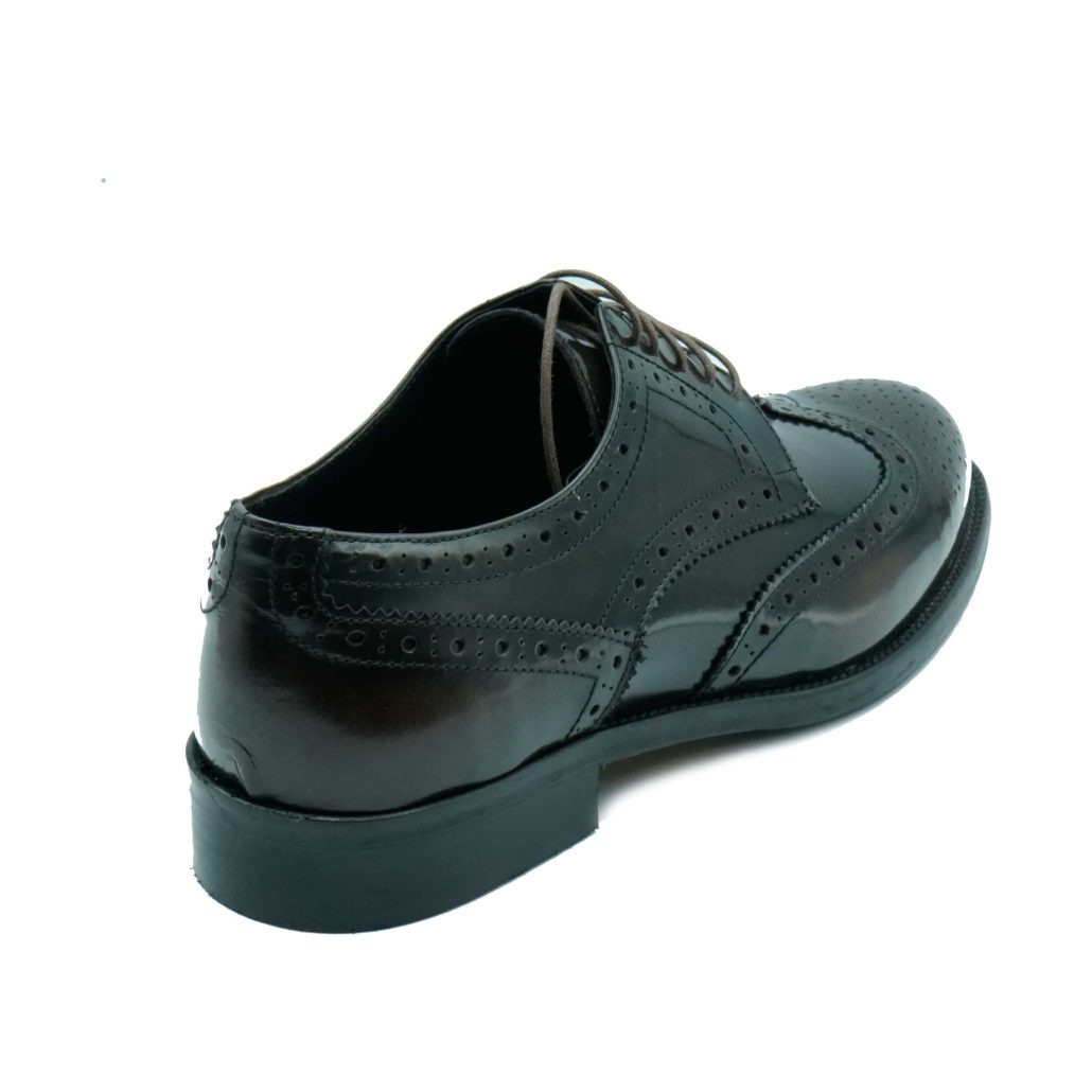 Lea Gu scarpa in vitello abrasivato, allacciatura frontale, lavorazione in punta, tacco 25mm I Più Venduti