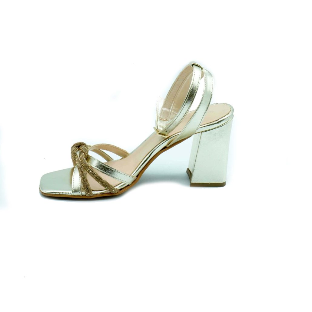 Lea Gu sandalo in nappa, incrocio e nodo frontale con strass, punta quadrata, tacco ricoperto 80 mm In Linea