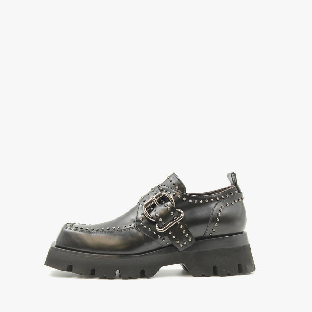 Laura Bellariva Scarpa old school con borchie In Linea