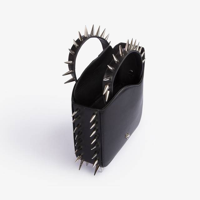 Le Silla Small bag pelle nera con borchie argento Consegna Veloce
