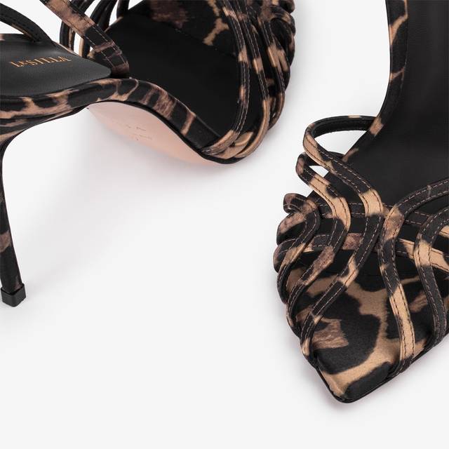 Le Silla Sandalo raso stampa leopardata Saldi