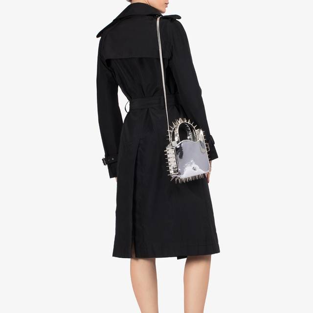 Le Silla Small bag metallizzata argento con borchie Promozione