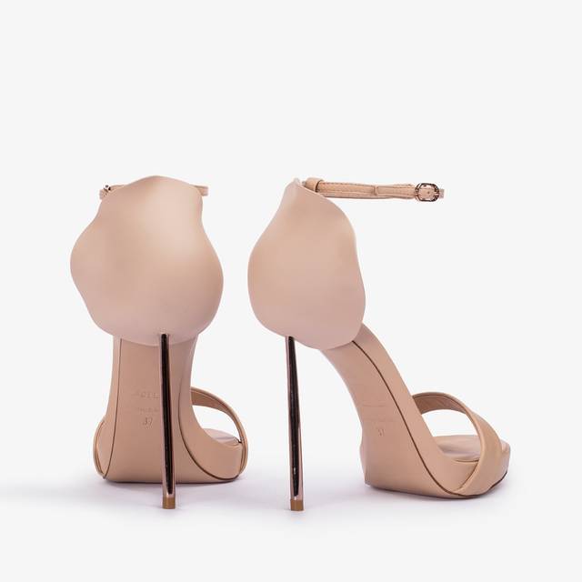 Le Silla Sandalo pelle nude skin Nuovo
