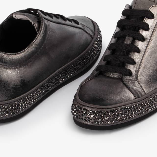 Le Silla Sneaker pelle laminata effetto vintage peltro con Cristalli Novità