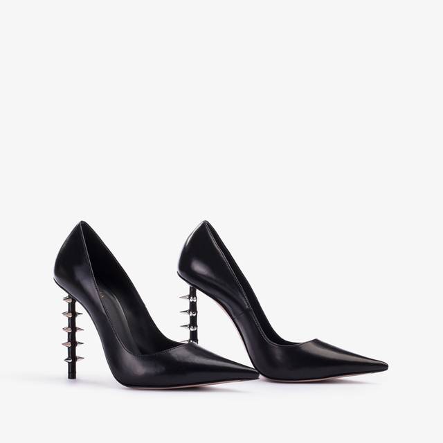 Le Silla Décolleté pelle nera con borchie In Linea
