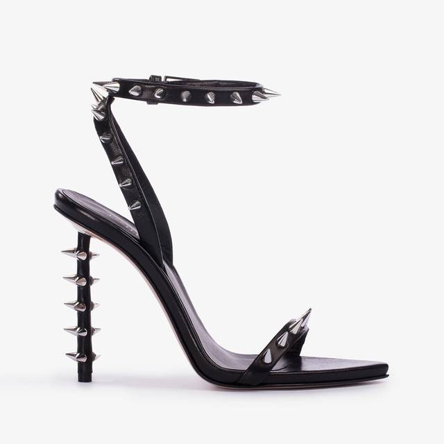 Le Silla Sandalo pelle nero con borchie argento