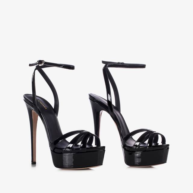 Le Silla Sandalo vernice nero In Vendita