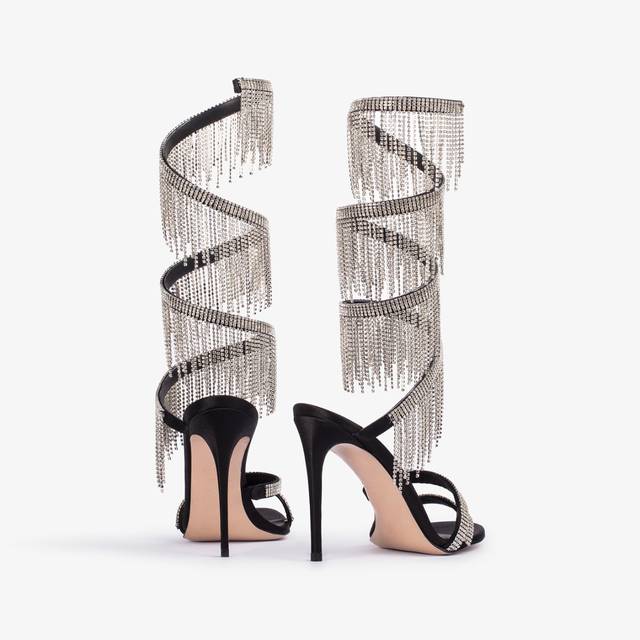 Le Silla Sandalo raso nero con frange argento Saldi