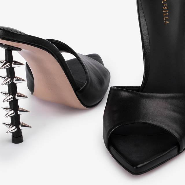 Le Silla Sandalo mule pelle nero con borchie Cyber Monday