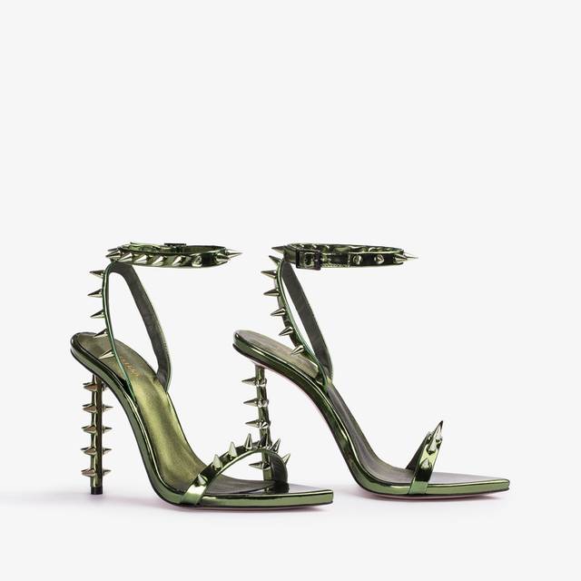 Le Silla Sandalo metallizzato verde pirite con borchie Offerta Giorno del Papà