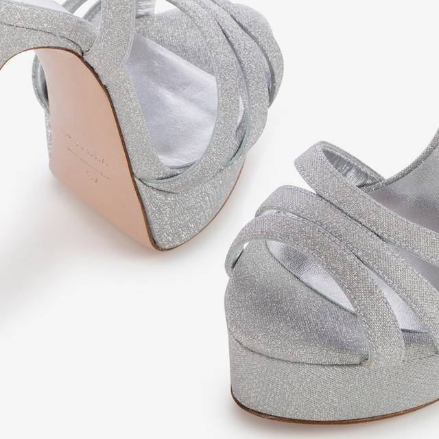 Le Silla Sandalo con plateau tessuto glitterato argento Solo un giorno rimasto