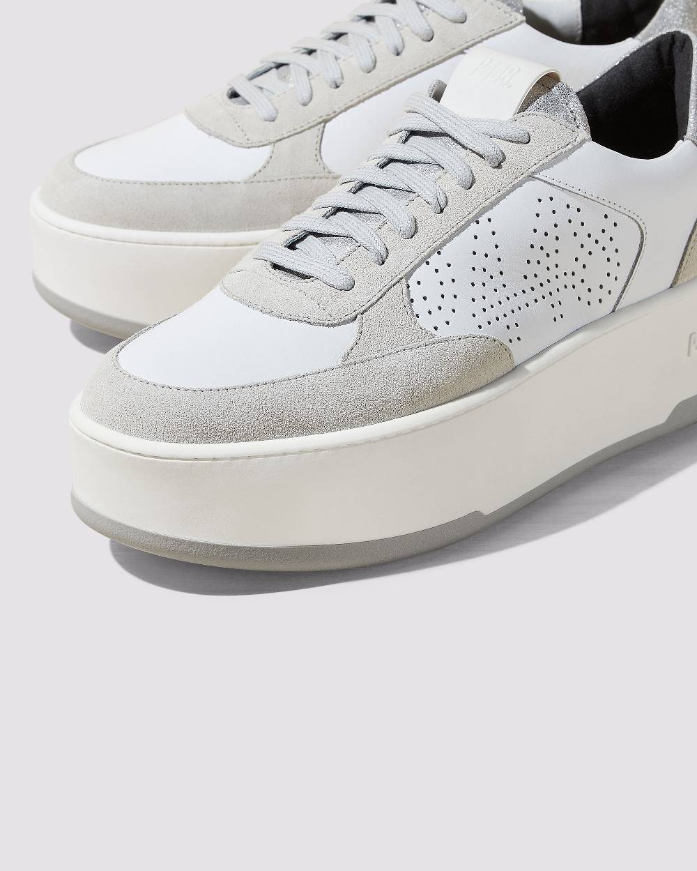 P448 Empire White/Silver Offerta