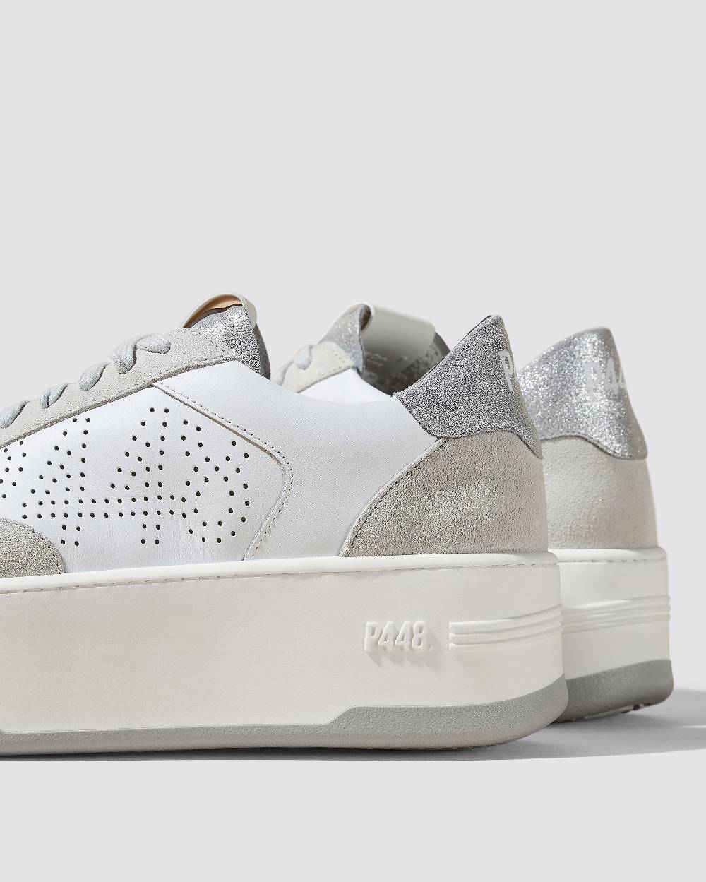 P448 Empire White/Silver Offerta