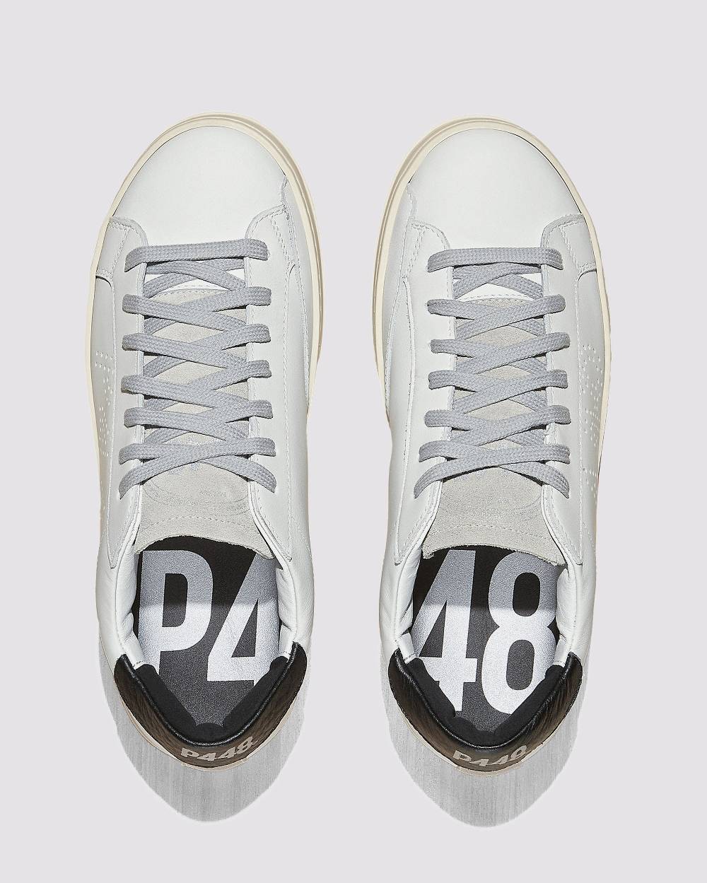 P448 John White/Black Sconto