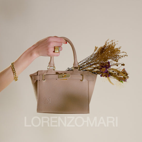 Lorenzo Mari Borsa Brigitte Nude In Linea