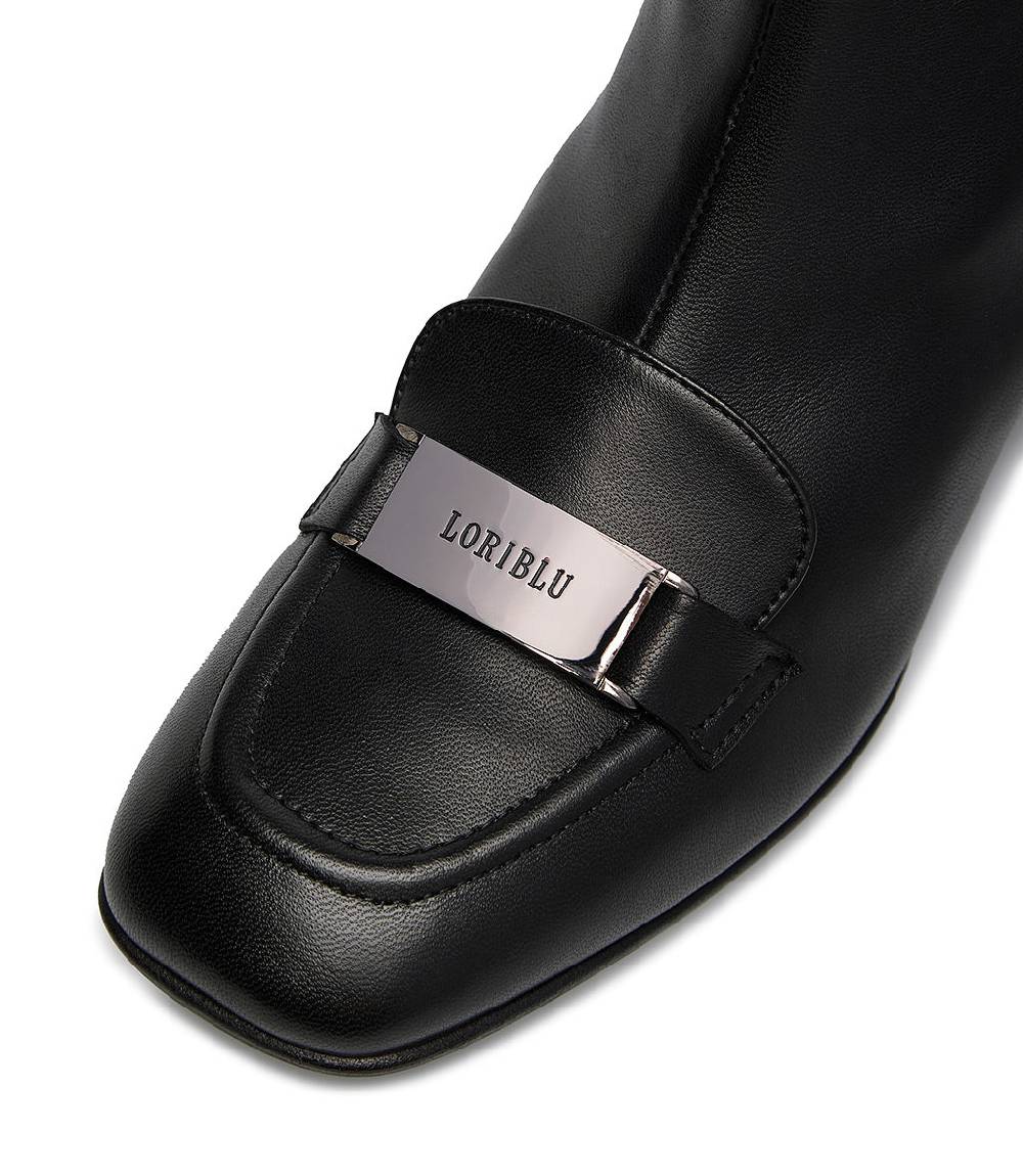 Loriblu Stivaletto nappa nero con placca Logo metal 2025