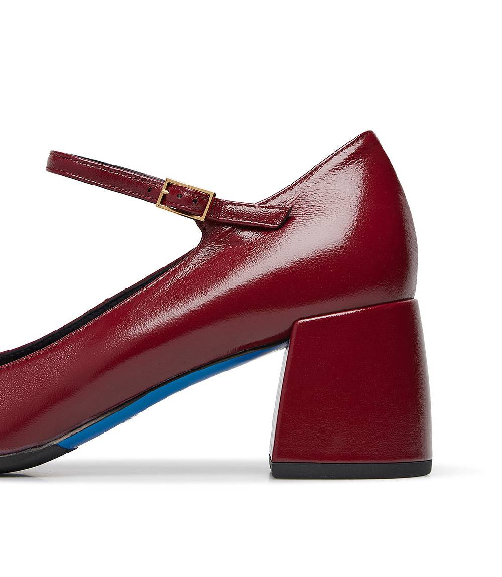 Loriblu Décolleté Mary Jane in pelle lucida bordeaux con cinturino Pezzi Unici