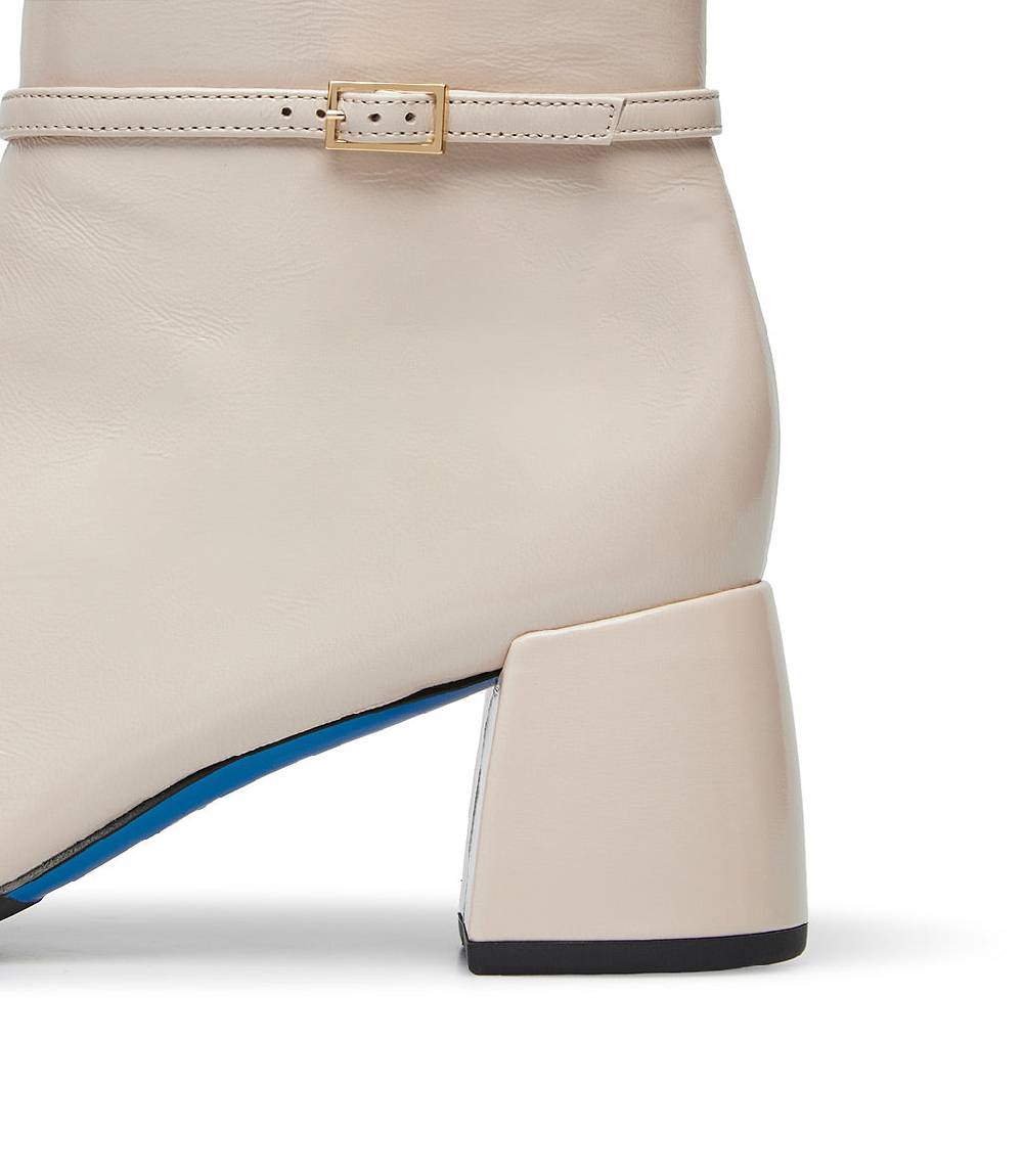 Loriblu Stivaletto in pelle lucida sabbia con cinturino Promozione Limitata