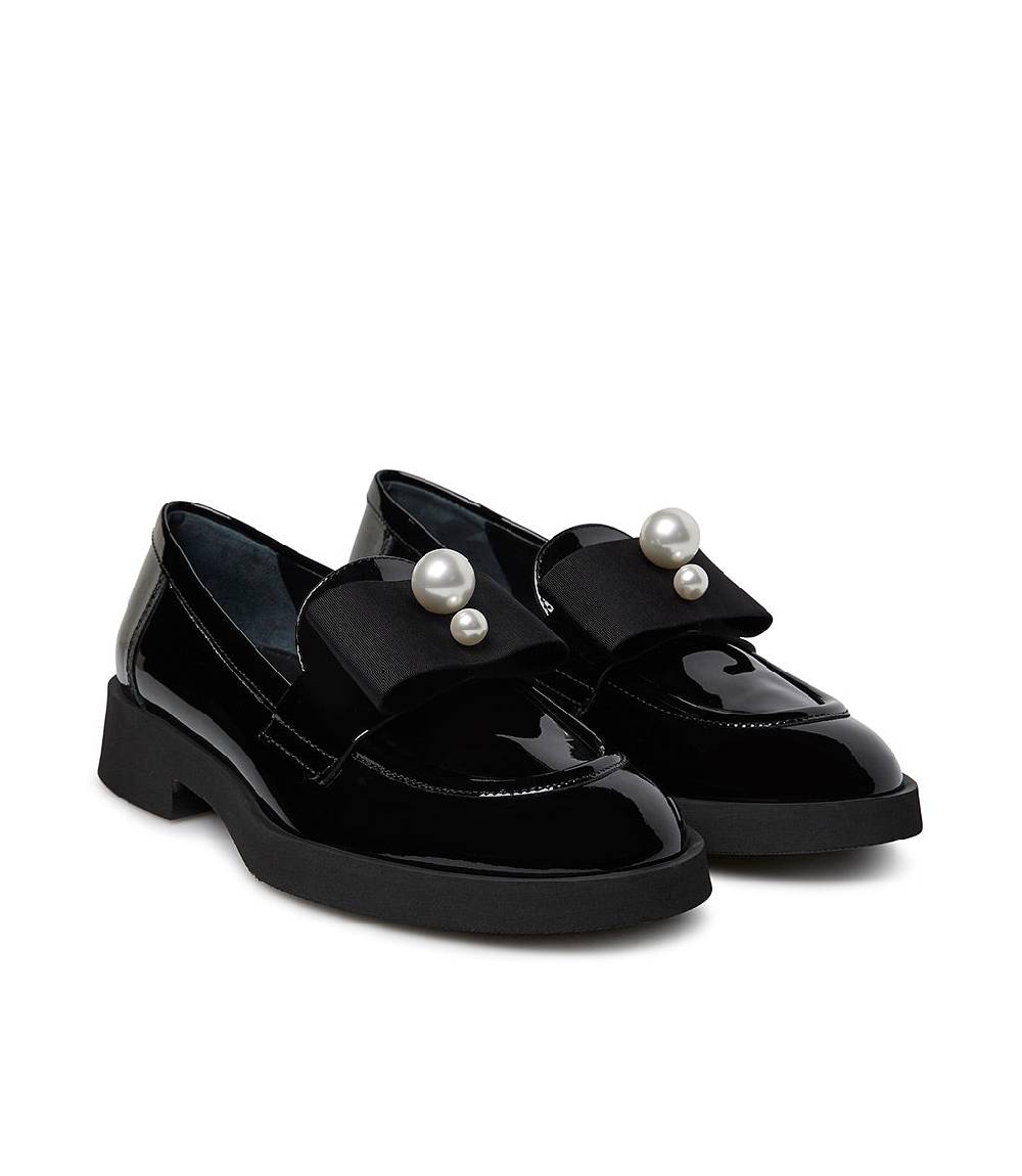 Loriblu Mocassino in vernice nera con gros-grain e perle In Vendita