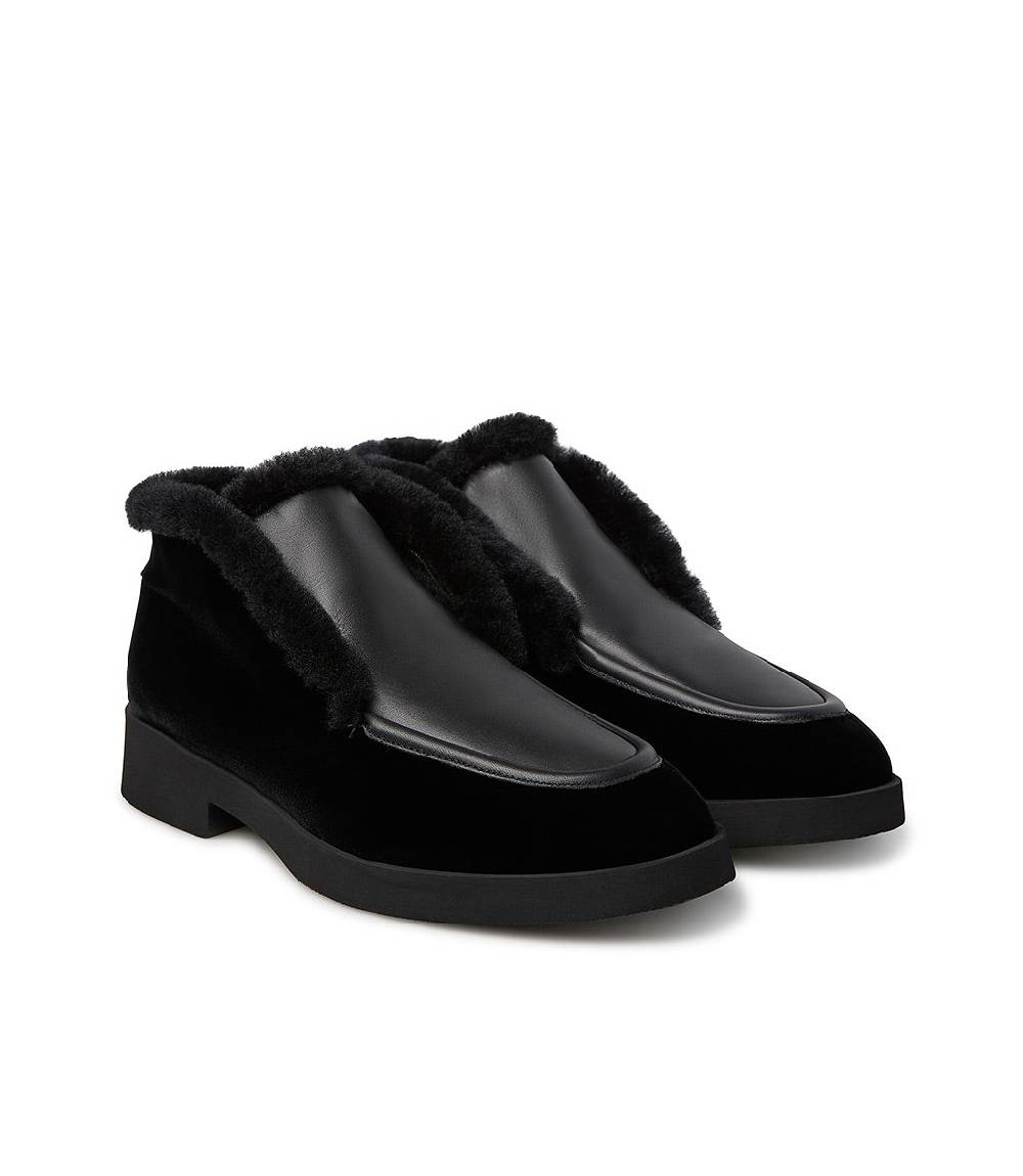 Loriblu Mocassini in camoscio e nappa nera con fodera shearling 2025