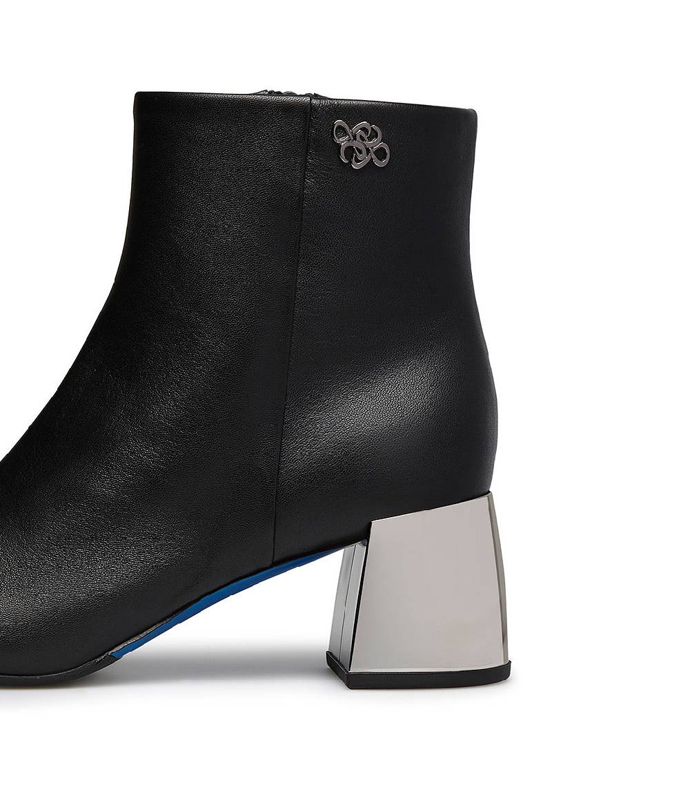 Loriblu Stivaletto in nappa nera con tacco metal argento Italy