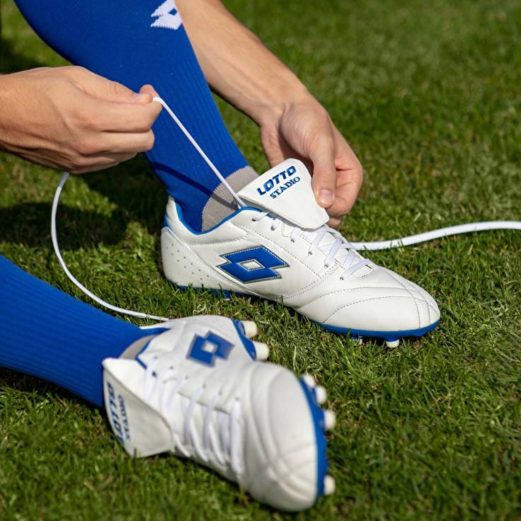Lotto STADIO 200 III FG Saldi