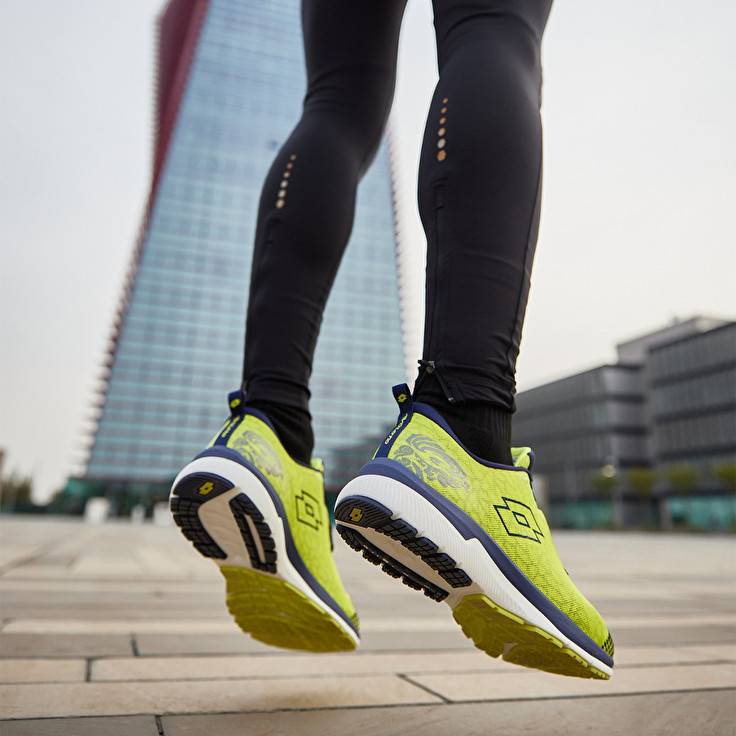 Lotto VOLATA HYPERPULSE 100 Latest stili