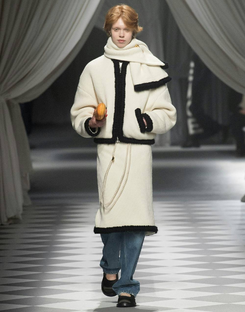 Love Moschino Gonna in lambswool superfine Pezzi Unici