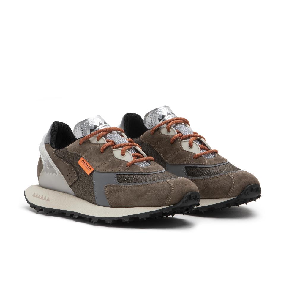RUN OF New York sneakers in pelle scamosciata e mesh marrone con talloncino grigio |% RUN OF Fino Al -60%