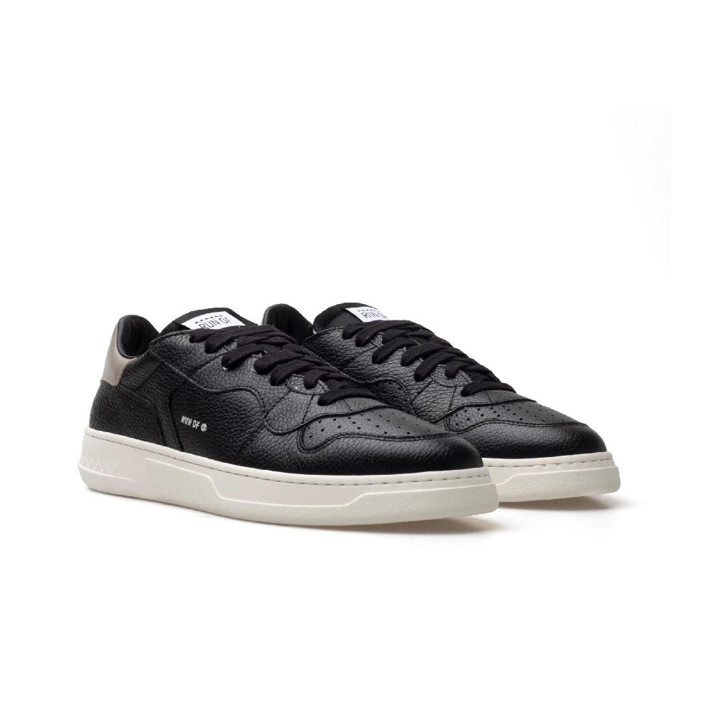 RUN OF Classen TP sneakers in pelle nera con talloncino color tortora Vendite Flash