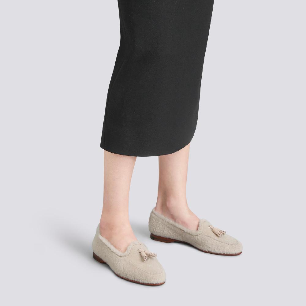 Santoni Mocassino Andrea con nappe da donna in pelliccia beige Saldi Di Fabbrica