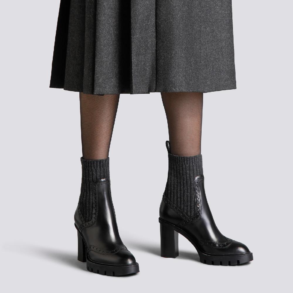 Santoni Stivaletto tacco alto da donna in pelle nera Offerta