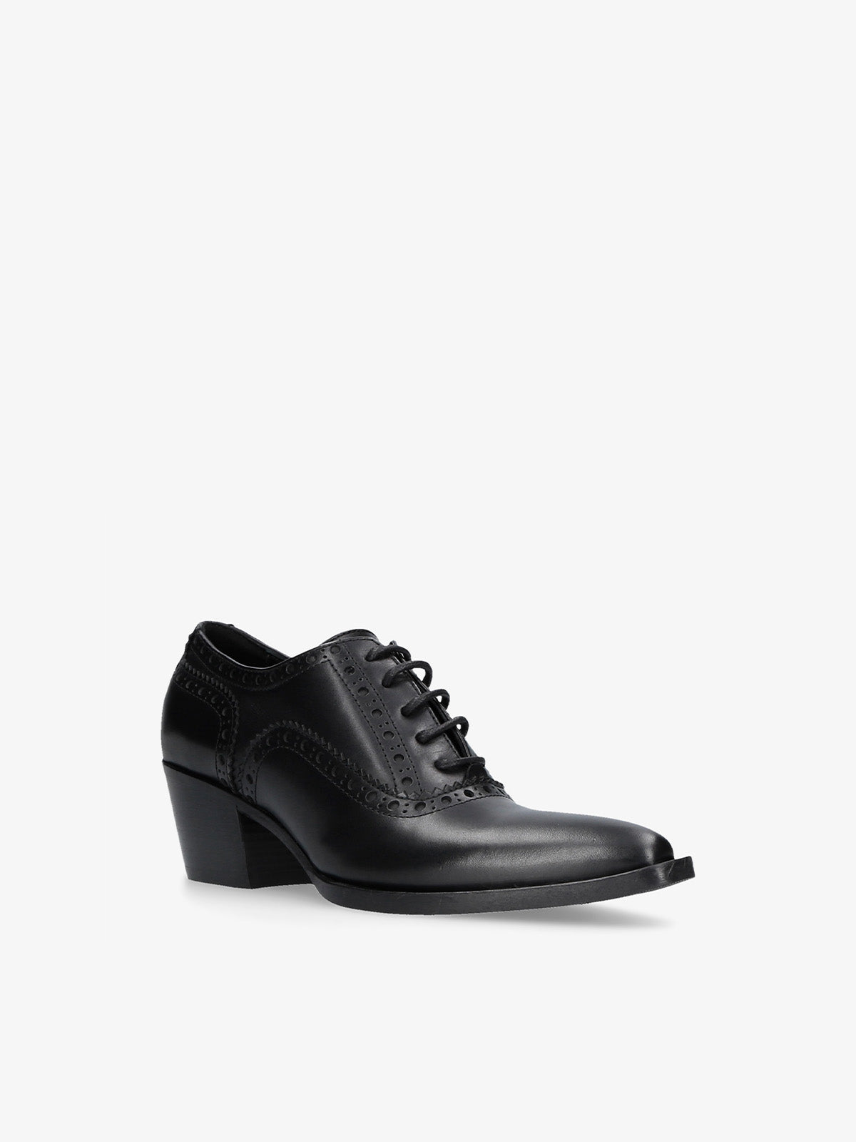 Strategia YORK SCARPA STRINGATA In Linea